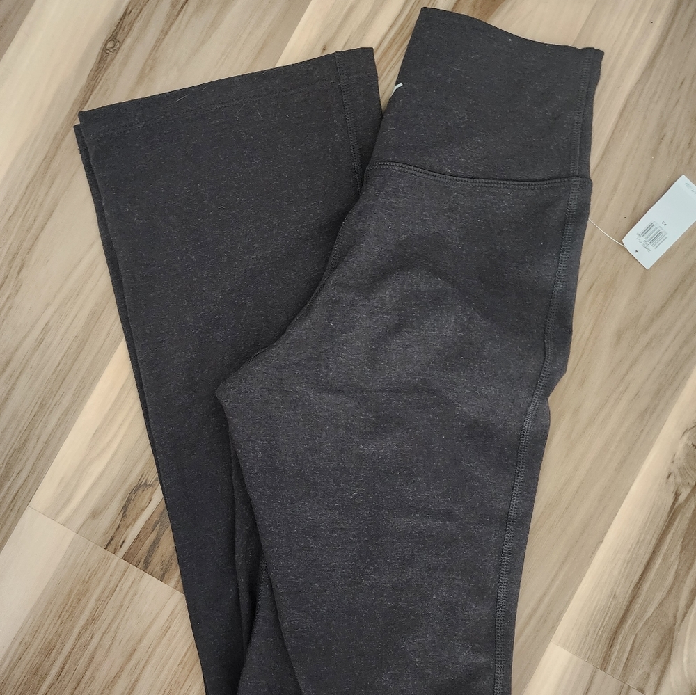 Old Navy women's leggings